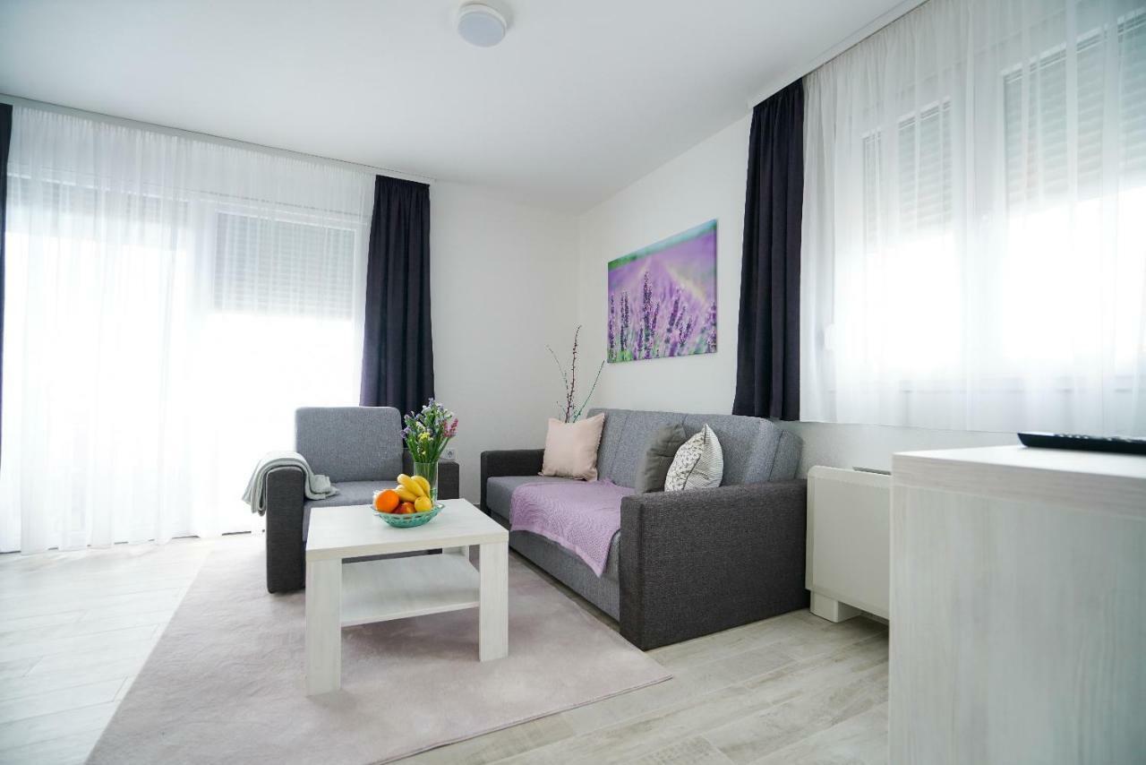 Apartmani Zupan Sukosan Exterior photo