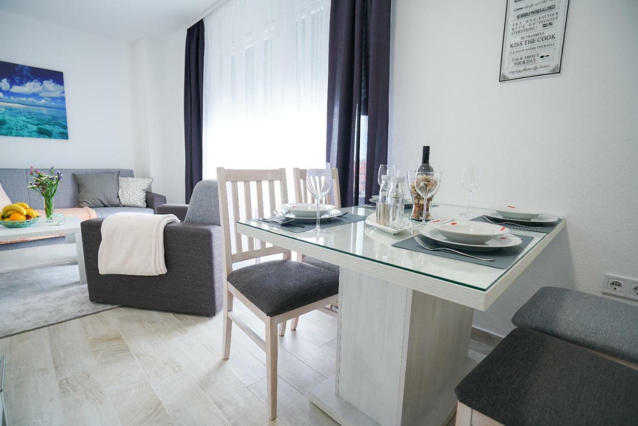 Apartmani Zupan Sukosan Exterior photo